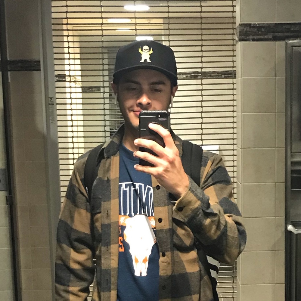 Meet your Posher, Luis